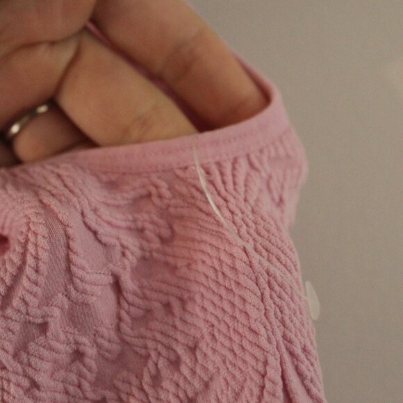 Roselyn Sanchez Pink V Neck Tank Size XS/S - Picture 6 of 8